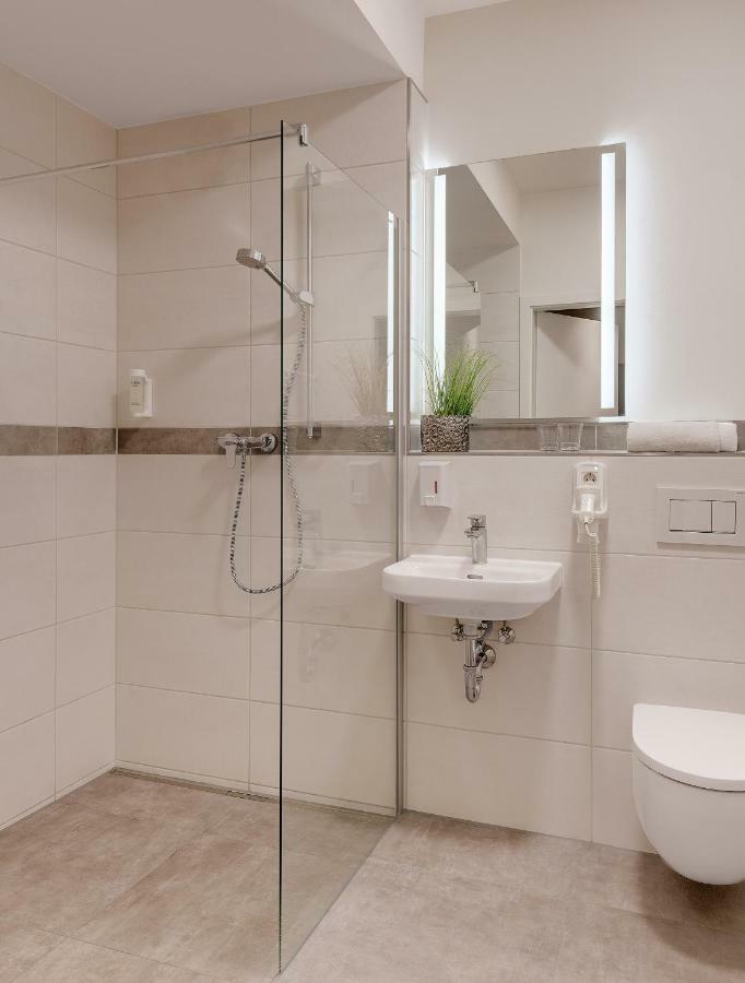 Amper Art Boardinghouse Aparthotel Fuerstenfeldbruck Buitenkant foto